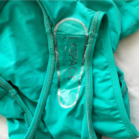 LSPACE swim one piece size 8. - Picture 3 of 4